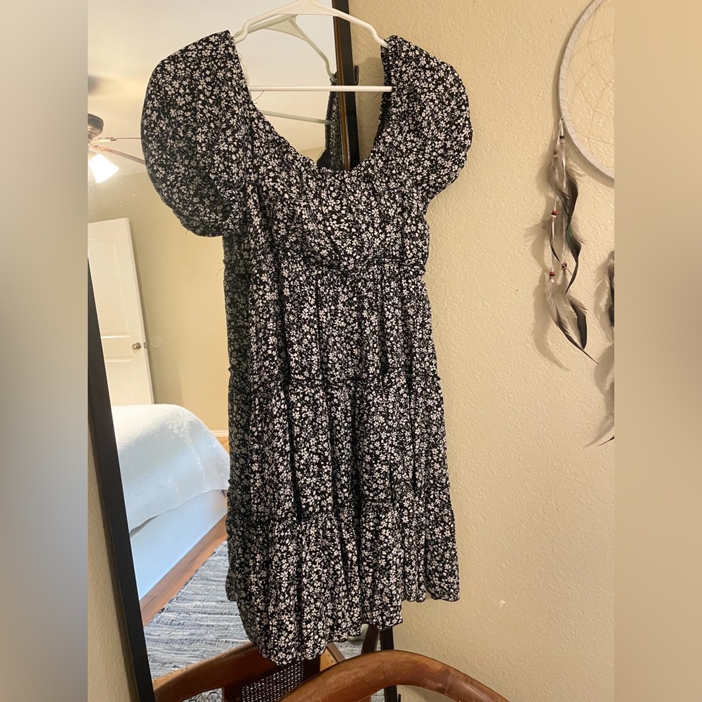 Bailey Blue • Black & White Floral Dress